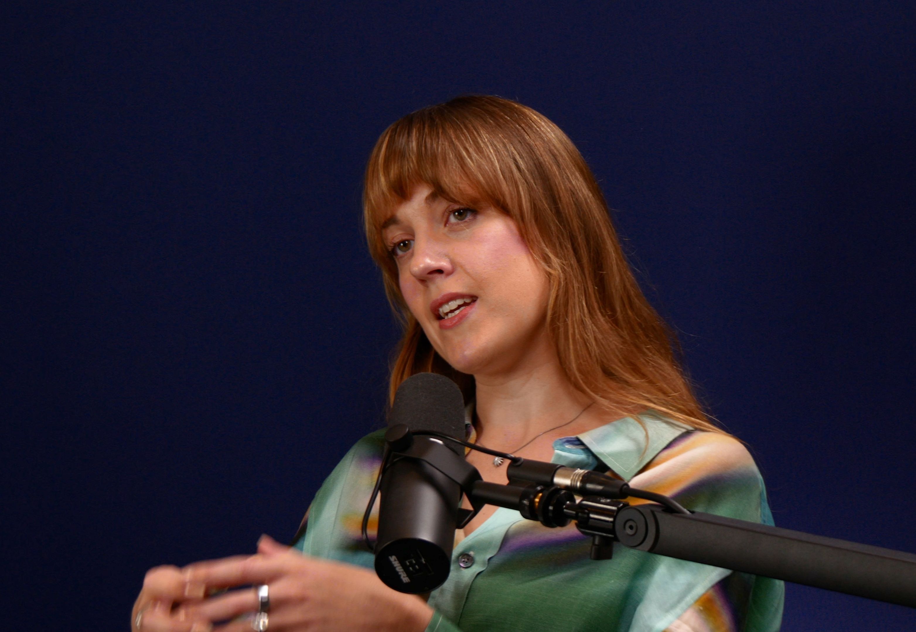 Opname in de studio van Podcast Producties